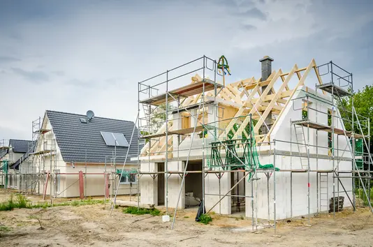 massiv-bauen-baustelle-haus-rohbau-01 Baustelle